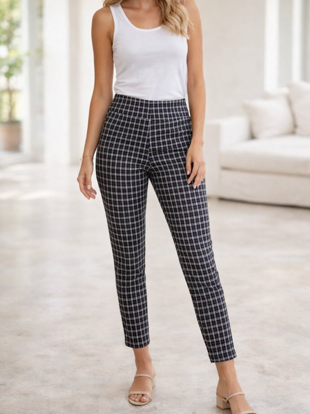 LC by Laura Cruz | Plaid Pull-On Stretchable  Ankle Pants